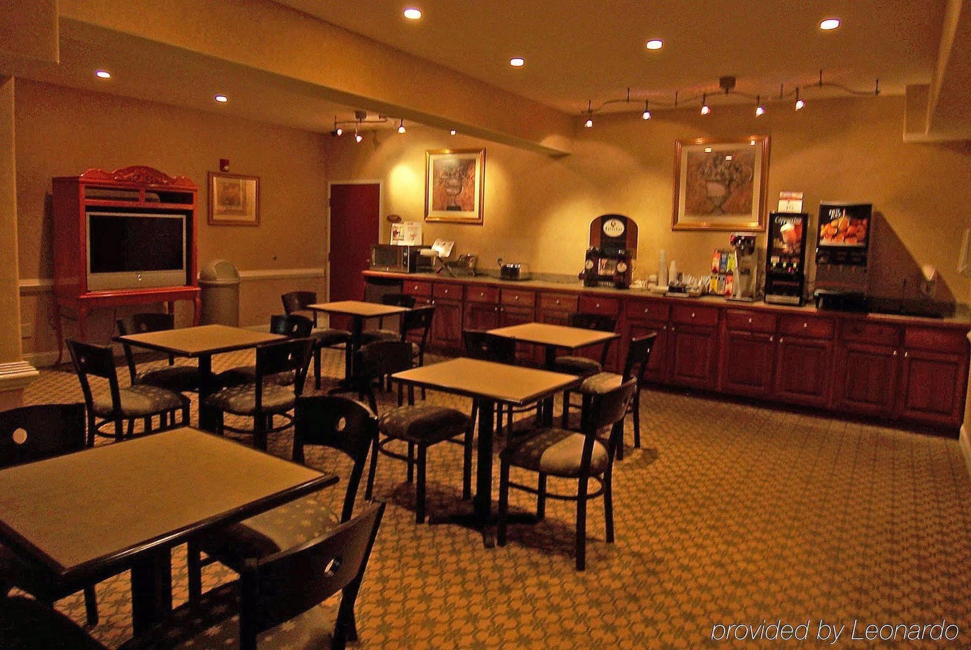 Econo Lodge Inn & Suites דאגלסוויל מסעדה תמונה